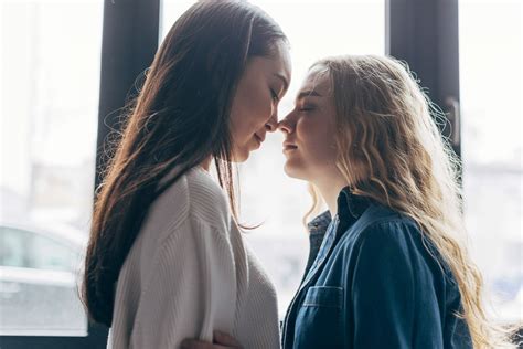 lesbian sex website